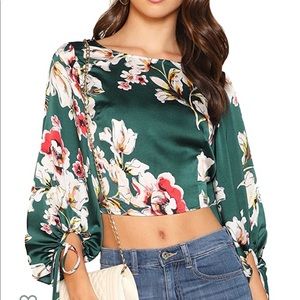 Crop floral blouse
